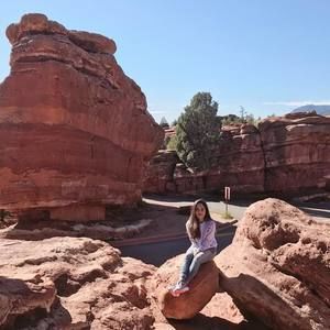 Meet your Posher, Vee